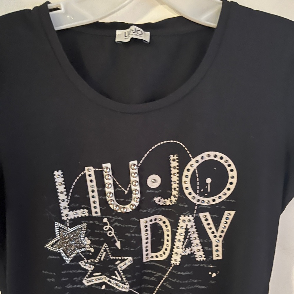 Liu-Jo Italy tee shirt. Excellent condition Small. Black.